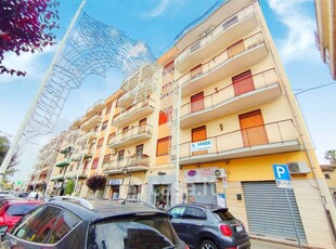 Appartamento in Vendita in Via Guglielmo Marconi a Gravina di Catania