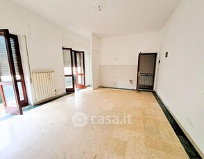 Appartamento in Vendita in Via Melara a Carrara