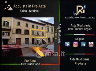 Appartamento in Vendita in Via Porta Carratica 17 a Pistoia