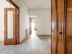 Appartamento in Vendita in Via Romagna 7 a Palermo