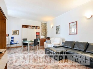 Appartamento in Vendita in Via Santa Vincenza Gerosa 52 a Bergamo