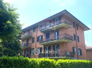 Appartamento in Vendita in Via Solari a Pavia
