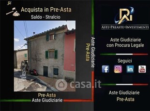 Appartamento in Vendita in Via Vecchia di Campiglio 17 a Pistoia