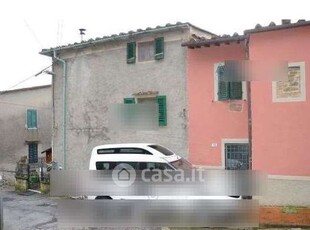 Appartamento in Vendita in Via Vecchia di Campiglio 17 a Pistoia