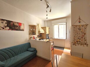 Appartamento in Via Bologna, Genova, 5 locali, 1 bagno, 68 m²