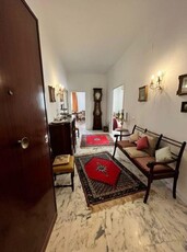Appartamento in Via Degli Orti Della Farnesina, Roma, 6 locali, 160 m²