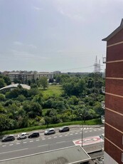 Appartamento in Via Lorenzo Valla , 25, Milano (MI)