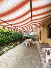 Appartamento in Via Volta, La Spezia, 5 locali, 2 bagni, 100 m²