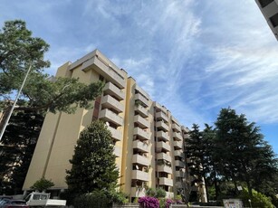 Appartamento in Viale Cesare Pavese, Roma, 5 locali, 2 bagni, 142 m²