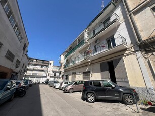 Capannone in affitto a Napoli