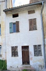 Casa Bi/Trifamiliare in Vendita in Piazza Giacomo Chilesotti 8 a Thiene