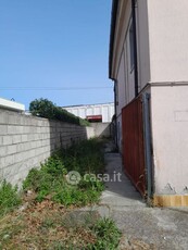 Casa Bi/Trifamiliare in Vendita in Via Amendola a Pescara