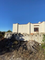 Casa indipendente a Petrosino, 5 locali, 2 bagni, giardino privato