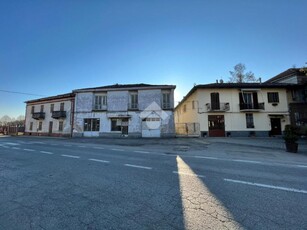 Casa indipendente in vendita