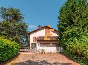 Casa indipendente in Vendita in Strada Costa San Giorgio 4 a Alessandria