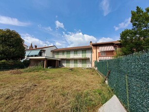 Casa Indipendente in vendita in Via pascoli, SNC, Bernate Ticino