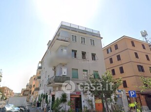 Casa indipendente in Vendita in Via Regina Bianca a Catania