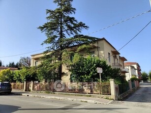 Casa indipendente in Vendita in Via Stradonetto a Pescara