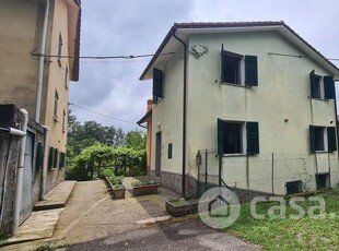 Casa indipendente in Vendita in Via Torquato Tasso 177 a Lumarzo