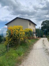 Casa indipendente in Via Col di Termine 1, Gualdo Tadino, 5 locali