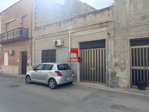 Casa indipendente in Via Erice, Trapani, 5 locali, 1 bagno, 144 m²