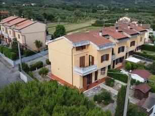 Casa semi indipendente in Bivio Riccio 22 in zona Riccio a Cortona