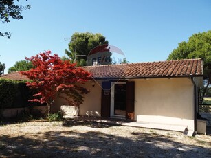 Casa semindipendente a Fano, 2 locali, 1 bagno, giardino privato