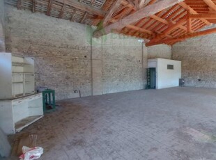 Casa semindipendente in Fontanini, Parma, 7 locali, 1 bagno, 210 m²