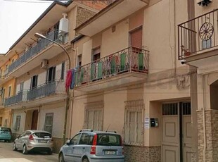 Casa Trifamiliare in Vendita ad Marcianise - 180000 Euro