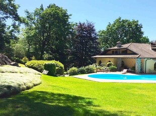 Esclusiva villa di 770 mq in vendita Piazza Libertà, Luino, Lombardia