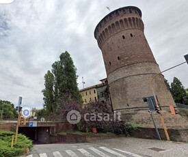 Garage/Posto auto in Vendita in Piazza della Vittoria a Lodi