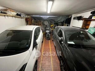 Garage/Posto auto in Vendita in Via Cecconi 4 a Livorno