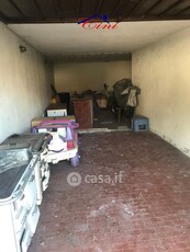 Garage/Posto auto in Vendita in Via per Lecco a Oggiono
