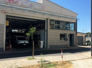 magazzino-laboratorio in vendita a Viareggio