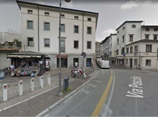 Negozio in Affitto a Udine - 3000 Euro al mese ribassato