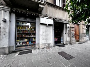 Negozio/Locale commerciale in Vendita in Corso Cavour 325 a La Spezia