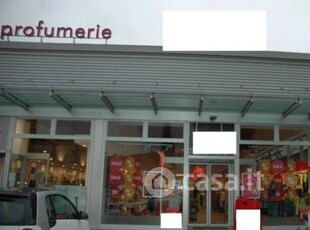 Negozio/Locale commerciale in Vendita in Via di Franco 23 a Livorno