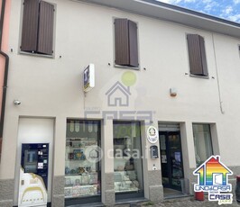 Negozio/Locale commerciale in Vendita in Via Medaglie d'Argento a Vaiano Cremasco