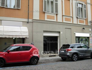 Negozio/Locale commerciale in Vendita in Via Roma a Casale Monferrato