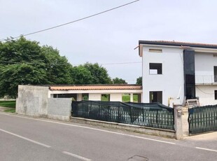 porzione di bifamiliare in vendita a Roccafranca