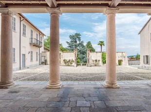 Prestigioso appartamento in affitto Arona, Italia