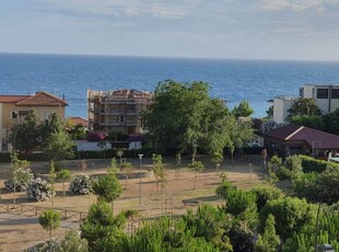 Quadrilocale in affitto a Follonica