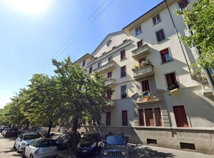 Quadrilocale in Via Canaletto 10, Milano, 1 bagno, 49 m², 1° piano