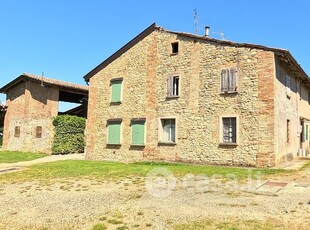 Rustico/Casale in Vendita in Frazione Celleri a Carpaneto Piacentino