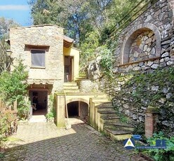 Rustico/Casale in Vendita in Via Tina Modotti 3 a San Giuliano Terme