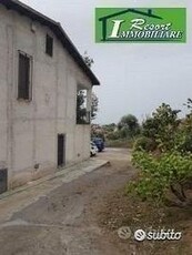 Trabia villa con terreno edificabile di 10.000 mq