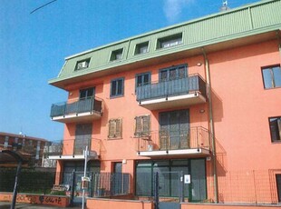 Trilocale in Via XXV Aprile 8-10, Pozzo d'Adda, 1 bagno, garage, 66 m²