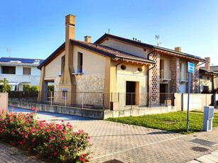 Vendita Casa bifamiliare Montegrotto Terme - Montegrotto Terme - Centro