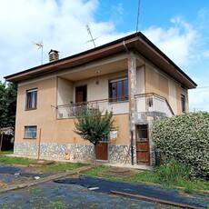 Vendita Villa Unifamiliare via Adige, San Maurizio Canavese