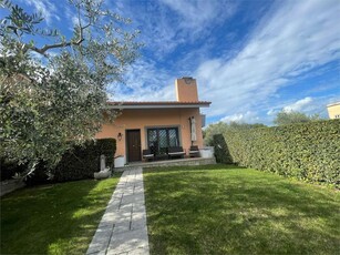 Villa a schiera in Via Belvedere, Fiano Romano, 3 locali, 2 bagni